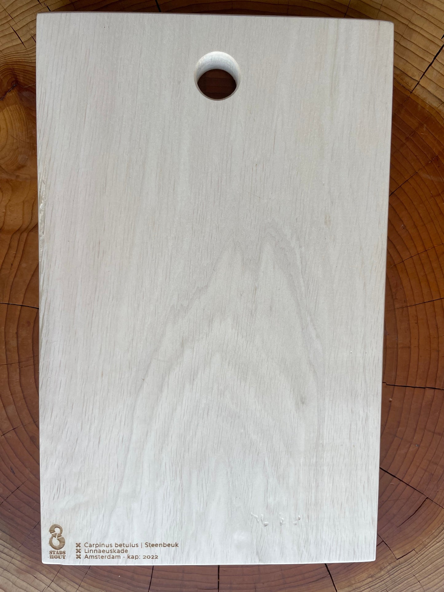 Hornbeam Chopping board from Linneauskade