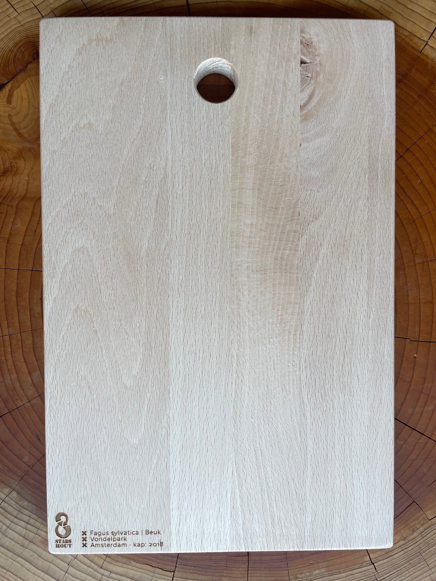 Beech chopping board from Vondelpark