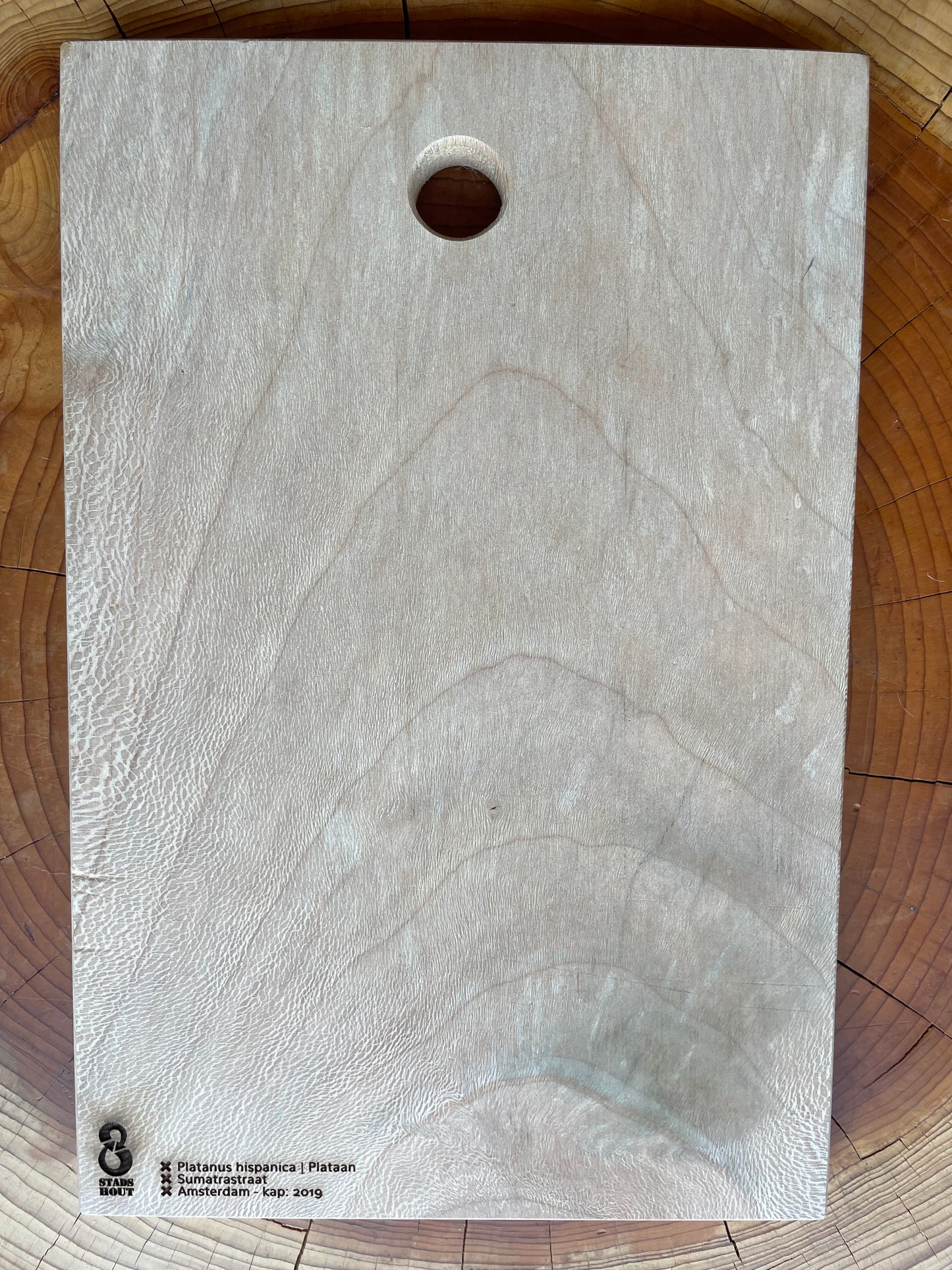 Plane Tree chopping board from Sumatrastraat